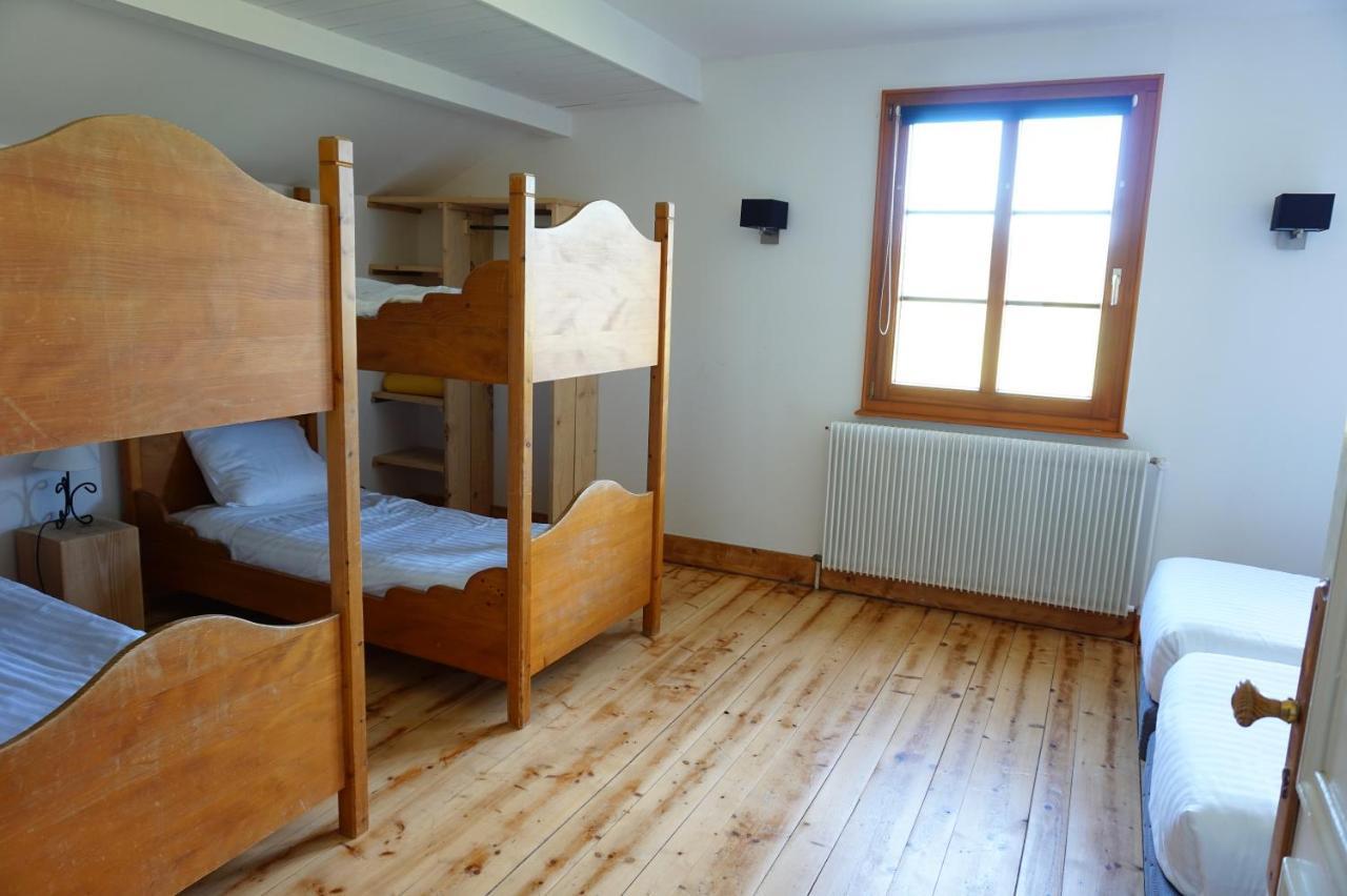 Auberge De La Perdrix Hauterive-la-Fresse Экстерьер фото